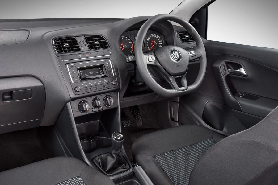Интерьер Volkswagen Polo Vivo (Typ 6C) 2018 года  (ZA) (фото 11 из 12)